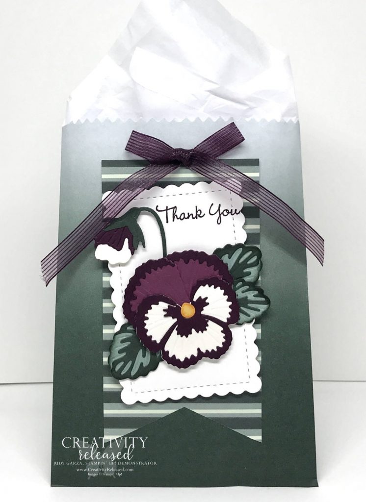 My CCMC671 challenge using an Evening Evergreen hombre gift bag, I added a paper pansy with the sentiment "Thank You" so it can be used for a small thank-you gift.